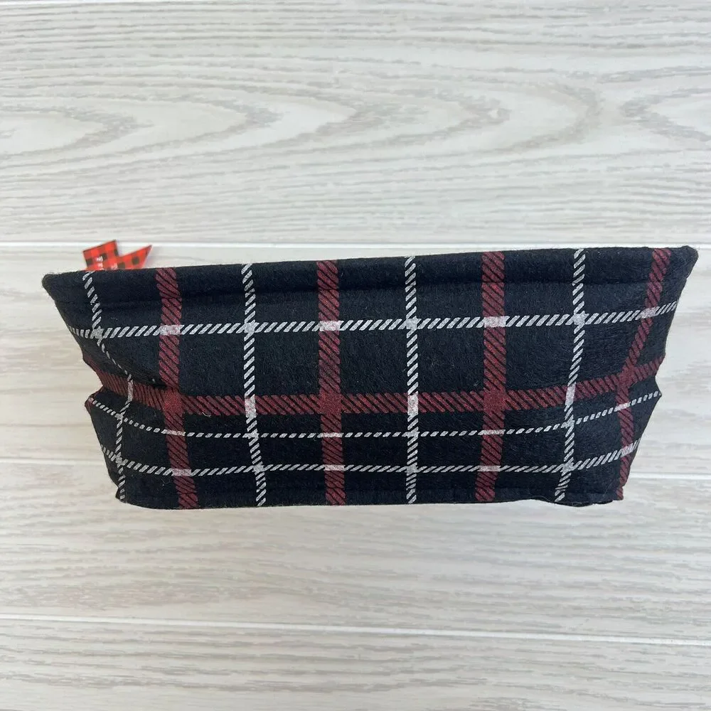 Gray Oak Studio Happy Holiday Black Plaid Handle Fabric Basic